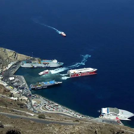 阿尼莫里亚别墅酒店 *