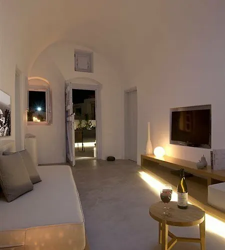 Anemolia Megalochori (Santorini)